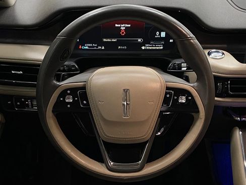 Used 2021 Lincoln Aviator Reserve w/ Equipment Group 201A image 16