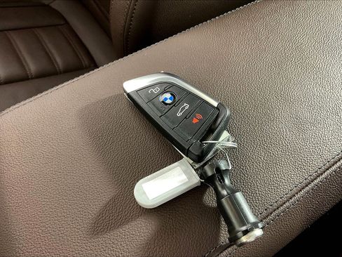 Certified 2024 BMW 330i xDrive Sedan w/ Premium Package image 29