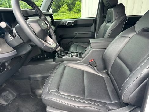 Used 2025 Ford Bronco Badlands AWD/4WD image 10