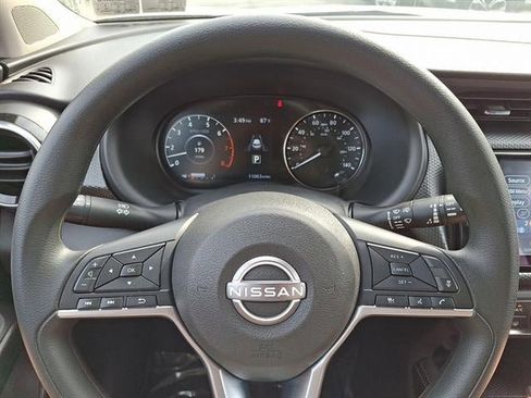 Certified 2024 Nissan Kicks SV image 18