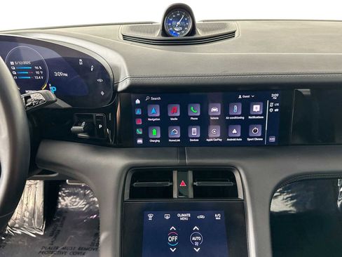 Certified 2022 Porsche Taycan GTS image 17