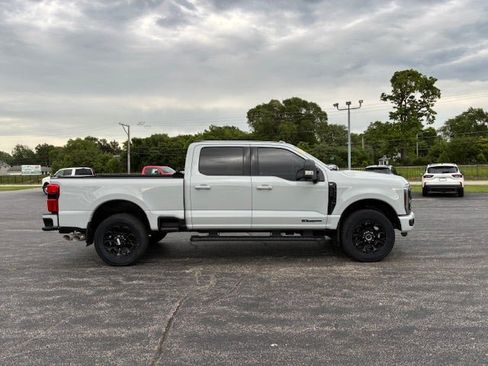 Used 2025 Ford F250 XLT w/ Black Appearance Package AWD/4WD image 9