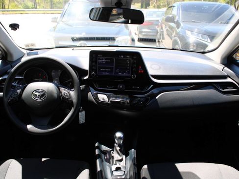 Used 2021 Toyota C-HR LE FWD image 32
