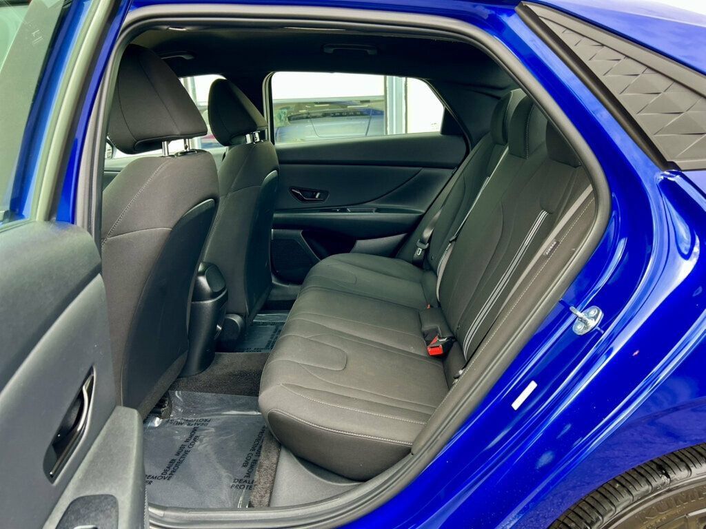 Used 2026 Hyundai Elantra Sport w/ Cargo Package FWD image 15