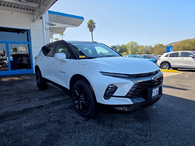 Used 2024 Chevrolet Blazer RS FWD image 3
