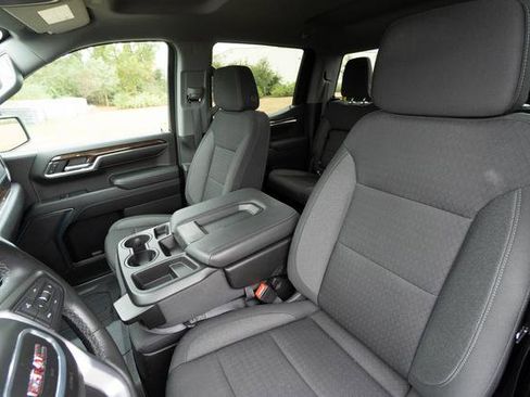 Used 2024 GMC Sierra 1500 Elevation image 30