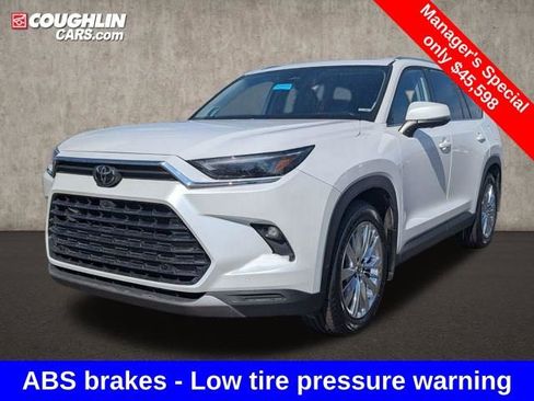 Used 2024 Toyota Grand Highlander Platinum image 4