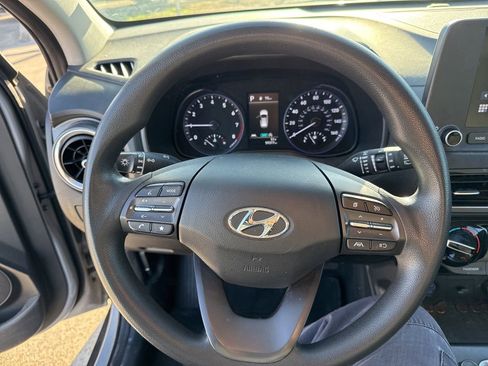 Used 2023 Hyundai Kona SEL image 21