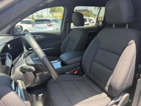Used 2024 Chevrolet Traverse LS w/ Midnight/Sport Edition FWD image 10