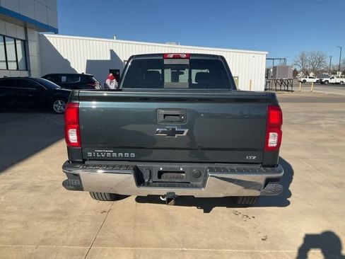Used 2018 Chevrolet Silverado 1500 LTZ w/ Sport Package image 38