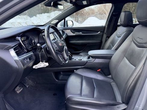 Used 2023 Cadillac XT5 Premium Luxury image 6