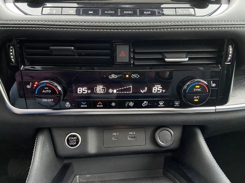 Used 2021 Nissan Rogue SL w/ Premium Package image 22