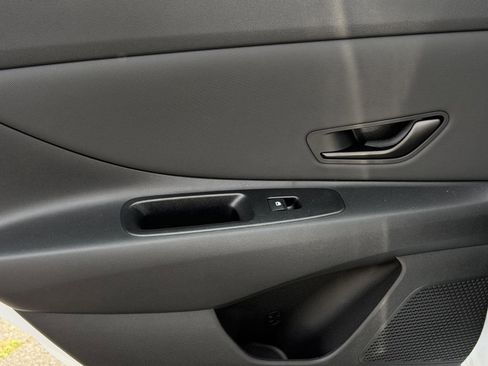 Used 2026 Hyundai Elantra Sport FWD image 10