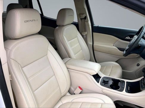 Used 2023 GMC Acadia Denali w/ Denali Technology Package AWD/4WD image 7