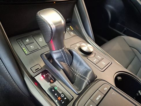 Used 2025 Lexus IS 350 F Sport AWD/4WD image 15