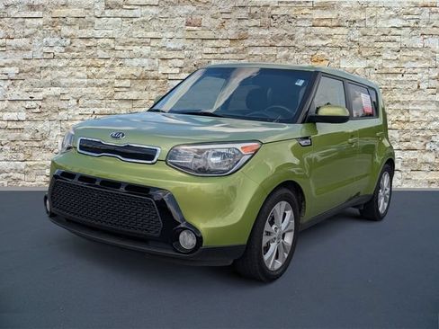 Used 2016 Kia Soul + FWD image 5