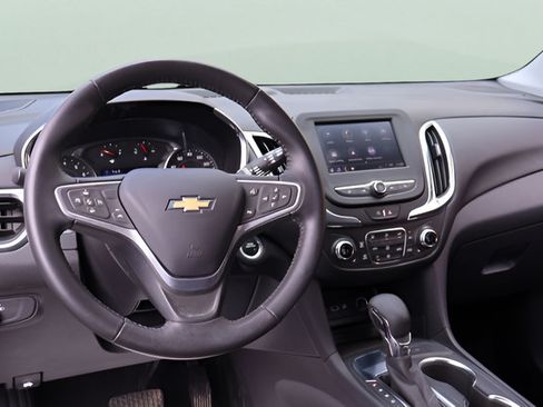 Used 2022 Chevrolet Equinox LT FWD image 21