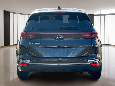 Used 2020 Kia Sportage LX image 5