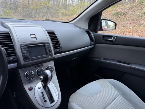 Used 2012 Nissan Sentra 2.0 SR w/ Special Edition Pkg FWD image 12