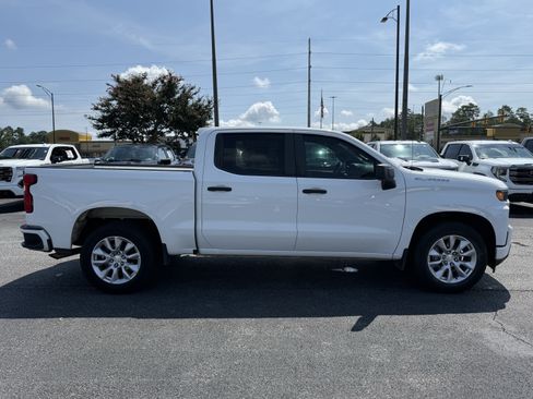 Used 2021 Chevrolet Silverado 1500 Custom RWD image 11
