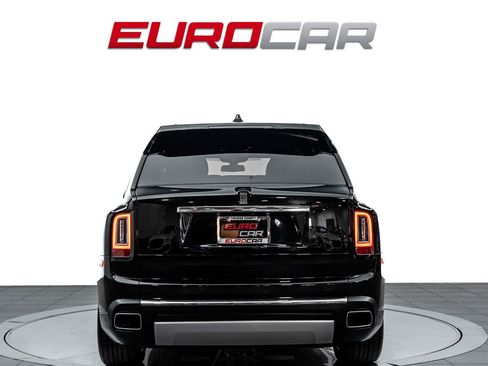Used 2023 Rolls-Royce Cullinan AWD/4WD image 5