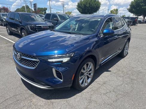 Used 2023 Buick Envision Avenir FWD image 3