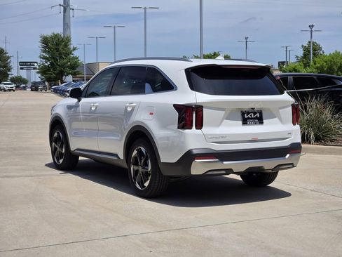 New 2026 Kia Sorento EX FWD image 3