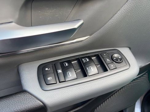 Used 2019 RAM 1500 Big Horn image 17