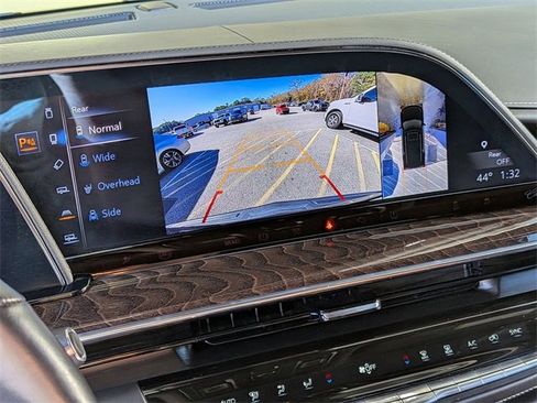 Used 2023 Cadillac Escalade Premium Luxury Platinum w/ Heavy-Duty Trailer Package image 20