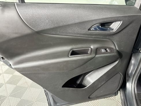 Used 2018 Chevrolet Equinox LT AWD/4WD image 24