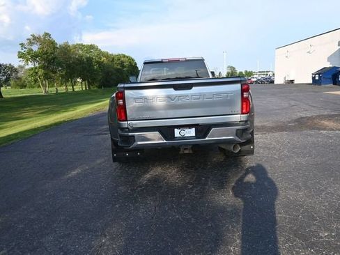 Used 2024 Chevrolet Silverado 3500 LTZ AWD/4WD image 5