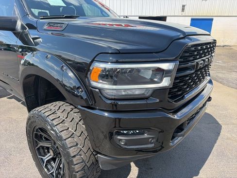 Used 2024 RAM 2500 Big Horn w/ Night Edition AWD/4WD image 9
