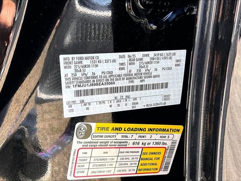 Certified 2025 Ford Expedition Active AWD/4WD image 36