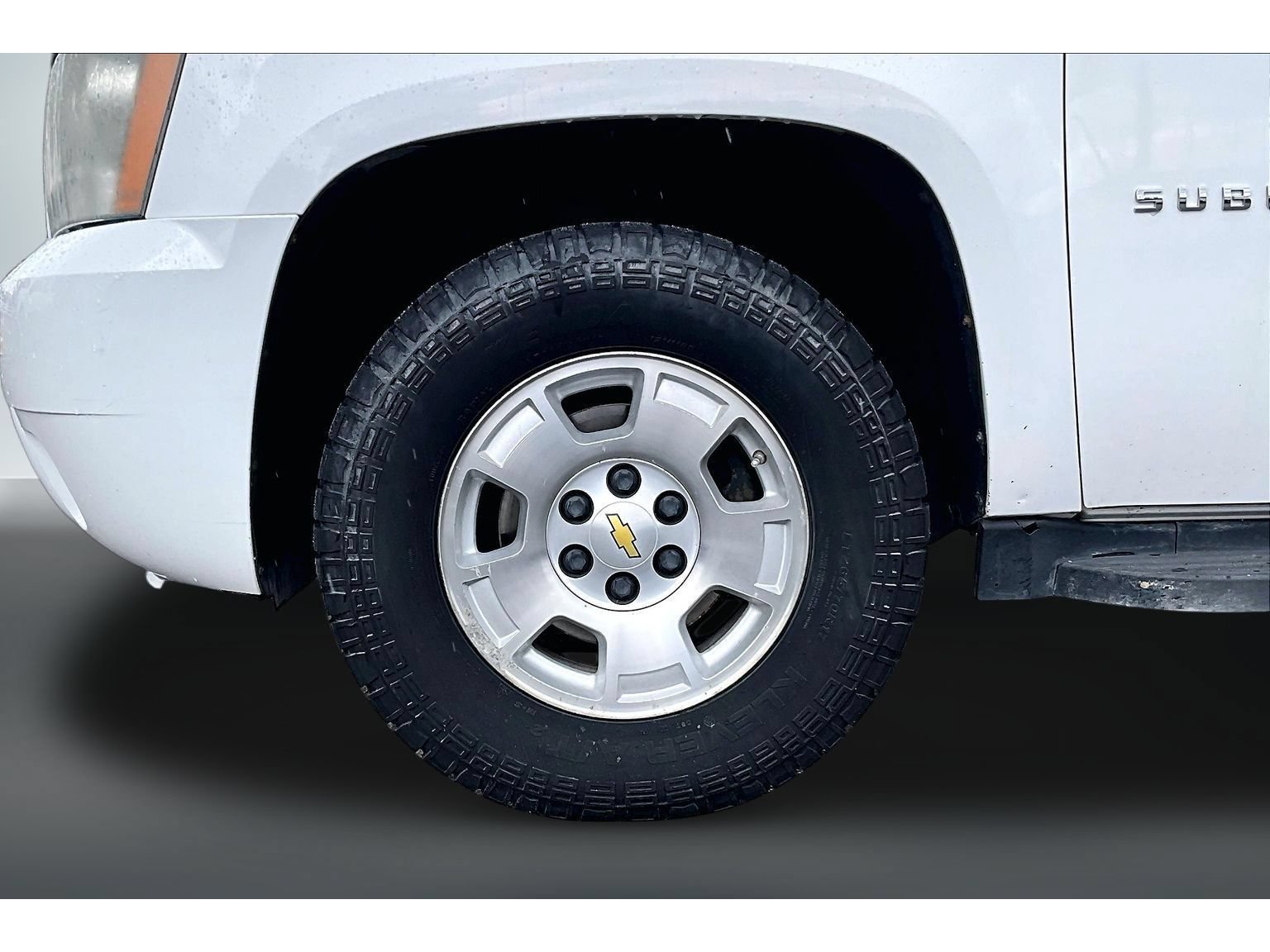 Used 2010 Chevrolet Suburban LT AWD/4WD image 35