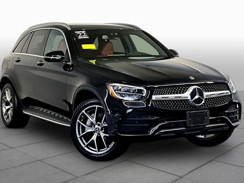 Used 2022 Mercedes-Benz GLC 300 4MATIC image 3