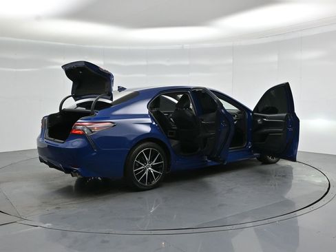 Used 2023 Toyota Camry SE w/ Cold Weather Package AWD/4WD image 6