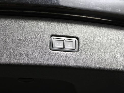 Used 2022 Audi Q5 2.0T Premium Plus image 33