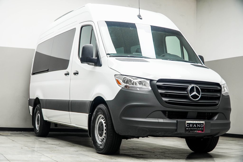 Used 2024 Mercedes-Benz Sprinter 2500 image 5