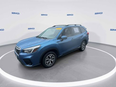 Used 2021 Subaru Forester Premium image 4