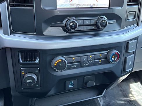 Used 2023 Ford F150 XLT image 30