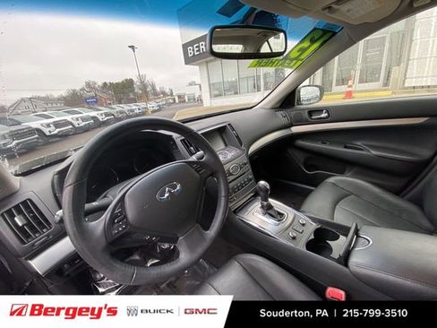 Used 2013 INFINITI G37 x w/ Premium Pkg image 11