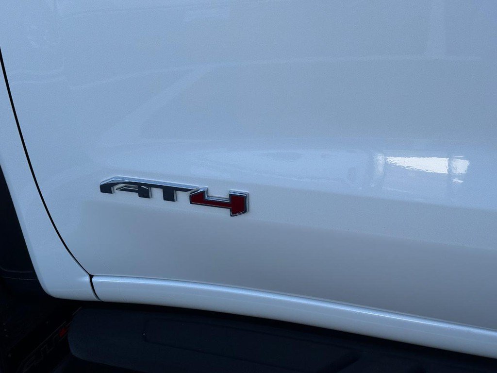 Used 2023 GMC Sierra 1500 AT4 w/ Technology Package AWD/4WD image 8