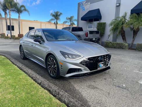 Used 2020 Hyundai Sonata SEL Plus w/ Tech Package image 3
