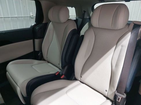 New 2026 Kia Carnival SX Prestige FWD image 16