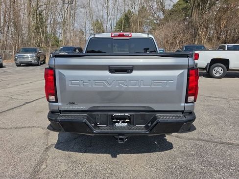 Used 2025 Chevrolet Colorado W/T w/ WT Convenience Package II image 5