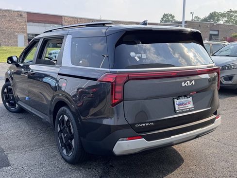 New 2026 Kia Carnival EX image 41