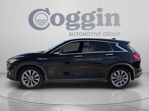 Used 2022 INFINITI QX50 Pure FWD image 2