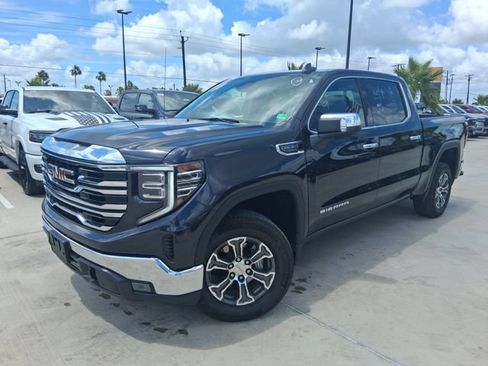 Used 2026 GMC Sierra 1500 SLT AWD/4WD image 3