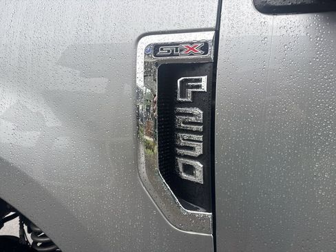 Used 2021 Ford F250 XL w/ STX Appearance Package AWD/4WD image 7