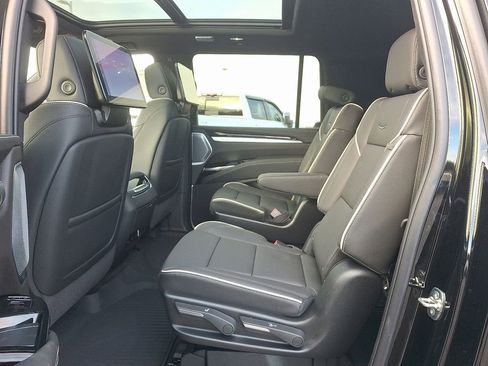 New 2026 Cadillac Escalade ESV Sport image 5